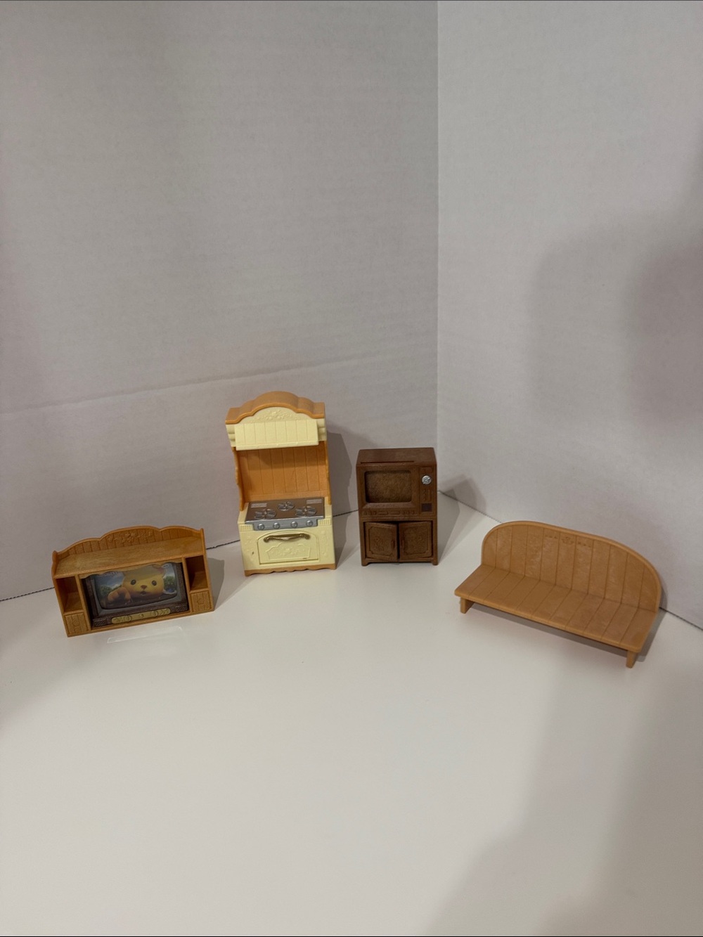 Calico critters furniture lot of 4 piece from random sets